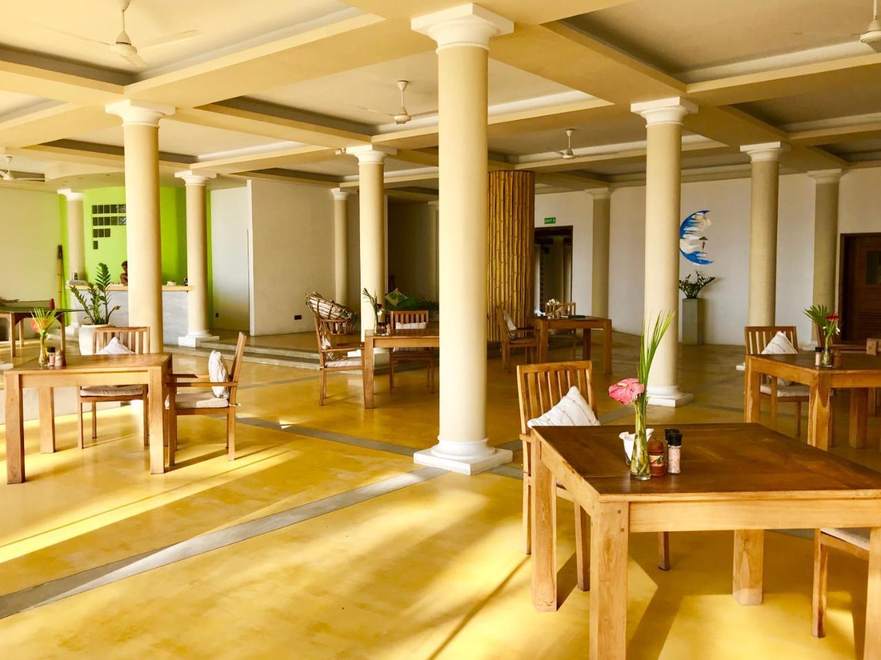 Serendipitaly Ayurveda Boutique Hotel Hikkaduwa Exterior foto